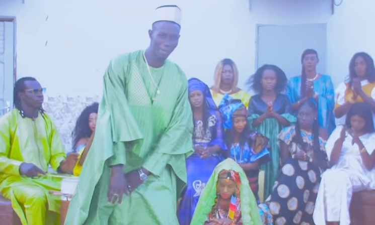 Boy Niang Mc feat Mame Cheikh – Yama Déf Ndanane (clip officiel)