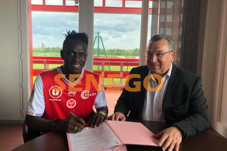 Reims : Les images de la signature de contrat de Dialy Kobaly Ndiaye…