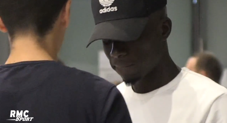 Dernière minute: Gana Gueye vient d’arriver à Paris (vidéo)