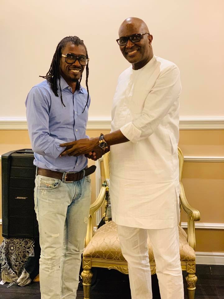 67962669 2348293318617094 2762141631820857344 n - Babacar Ngom réunit Diouf et Aliou Cissé autour d'une table (photos)
