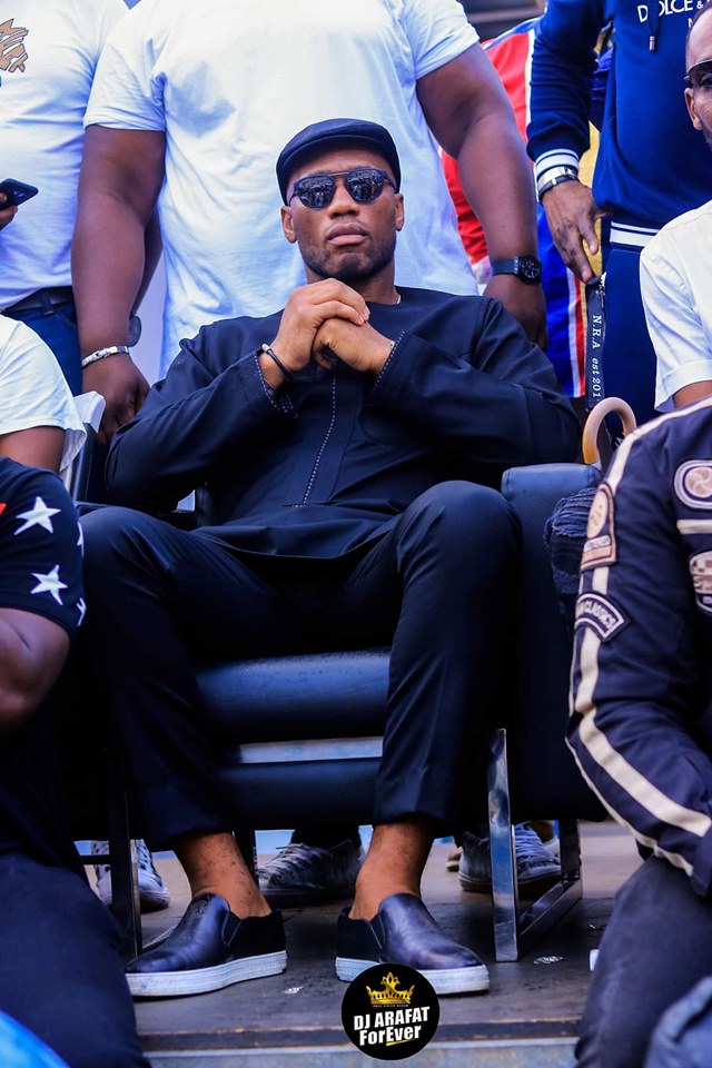 69459071 2192235257742910 5303549883389575168 n - Didier Drogba compatit à la douleur des enfants de Dj Arafat (photos)