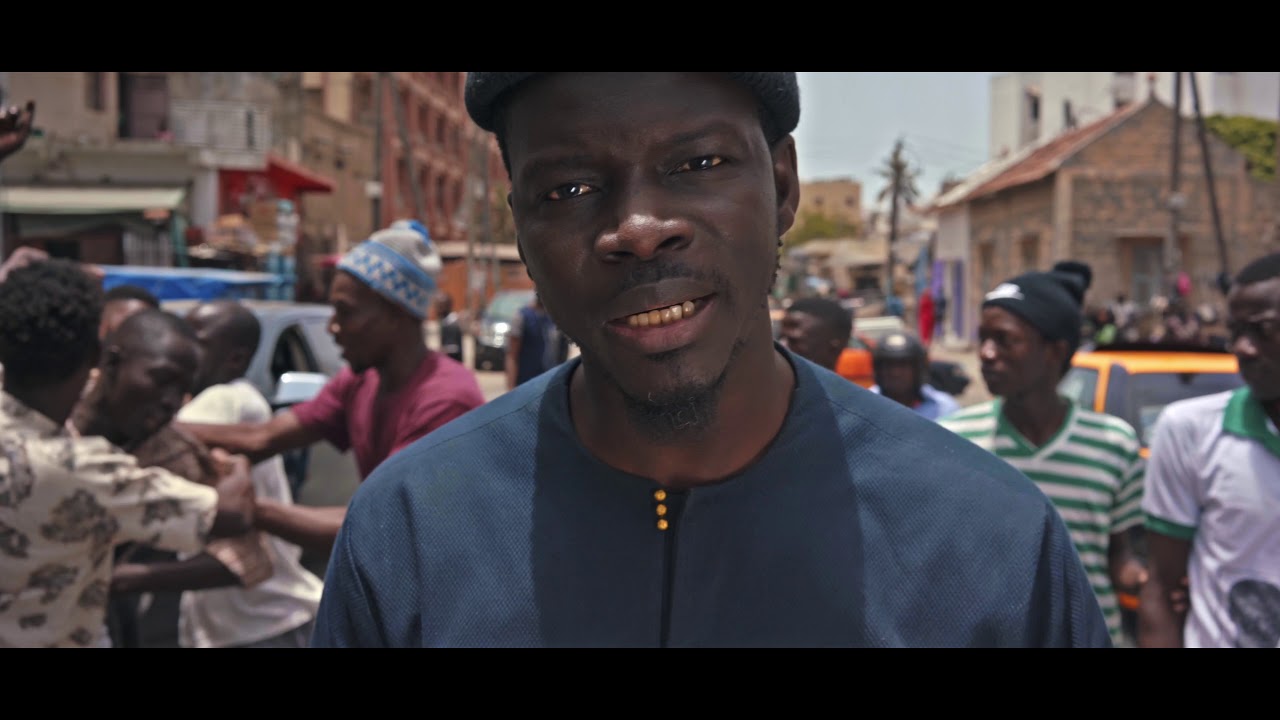 Clip : Ndongo-D (Daara J Family) dénonce l’indiscipline des Sénégalais