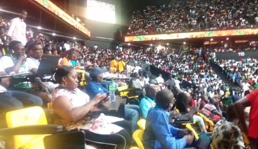 ar1 - Dakar Aréna trop petite pour la finale (photos)