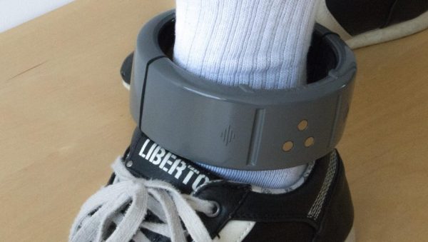 Décongestion des prisons : Les bracelets électroniques envisagés (Ministre)