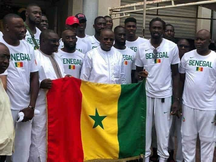 Remise du drapeau: Matar Bâ rappelle aux lions les attentes du peuple