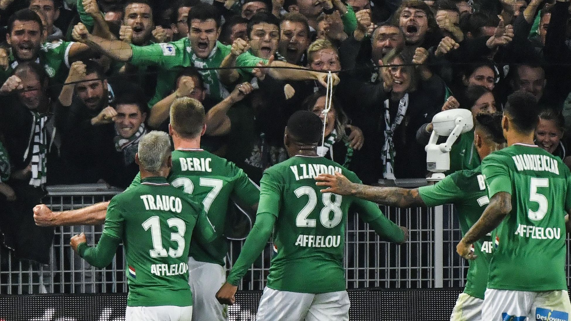 Ligue 1: Saint-Etienne Bat Lyon Et Remporte Le Derby (vidéo)