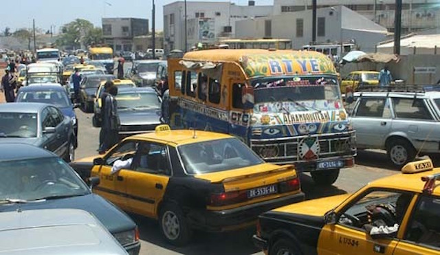 Embouteillage : « 100 milliards de perte », selon Cheikh Oumar Hann
