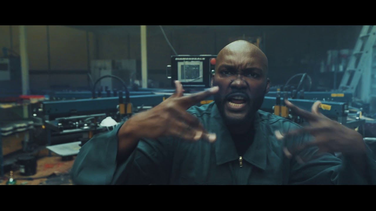 Découvrez CHECKY BLAZE dans « Assagi » (Clip Officiel) – Vidéo