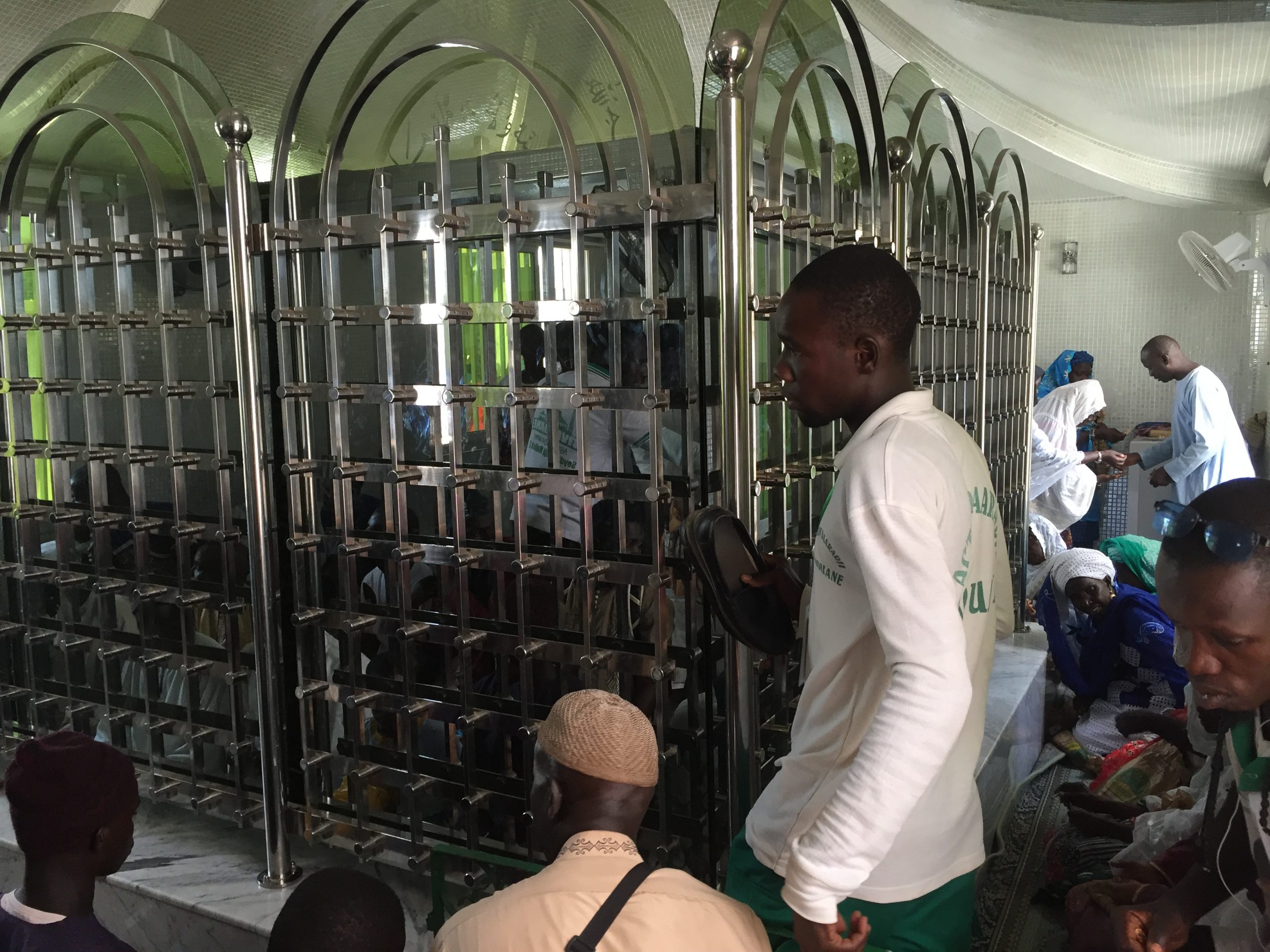 Tivaouane : Le mausolée de Borom Daaraji pris d’assaut…(photos)