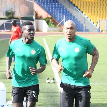 Première séance d’entraînement des Lions, El Hadji Diouf dans le groupe !