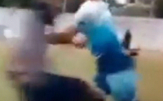 Insolite : Un tacle d’une extrême violence provoque une bagarre…(vidéo)