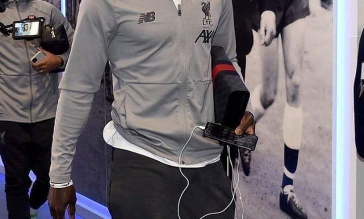 Les images du téléphone de Sadio Mané enflamment la toile… (Photos 03)