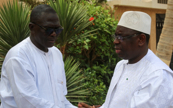 Moustapha Diakhaté avoue le «manque d’autorité de Macky Sall» (vidéo)