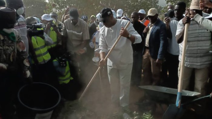 Clean Day : Macky Sall donne le premier coup de balai