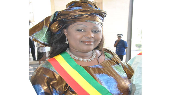 Accusée de meurtre par Samba Sow  : Députée Awa Niang, en mode silencieux
