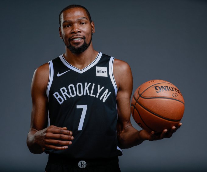 Coronavirus : La star de la NBA, Kevin Durant, testé positif…