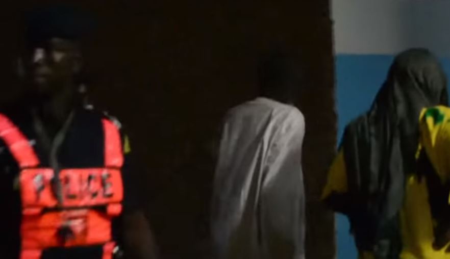 Couvre-feu à Touba : Comment le policier a sauvé cette femme enceinte… (vidéo)