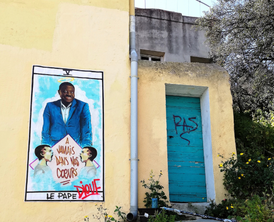 Marseille : le magnifique hommage d’un artiste peintre à Pape Diouf…