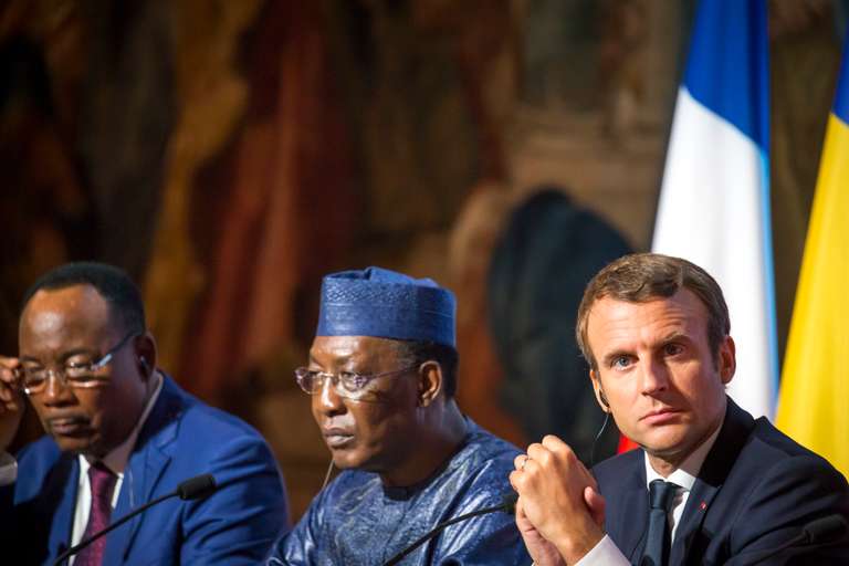 Coronavirus en Afrique : Macron veut gérer la pandémie, il a organisé…