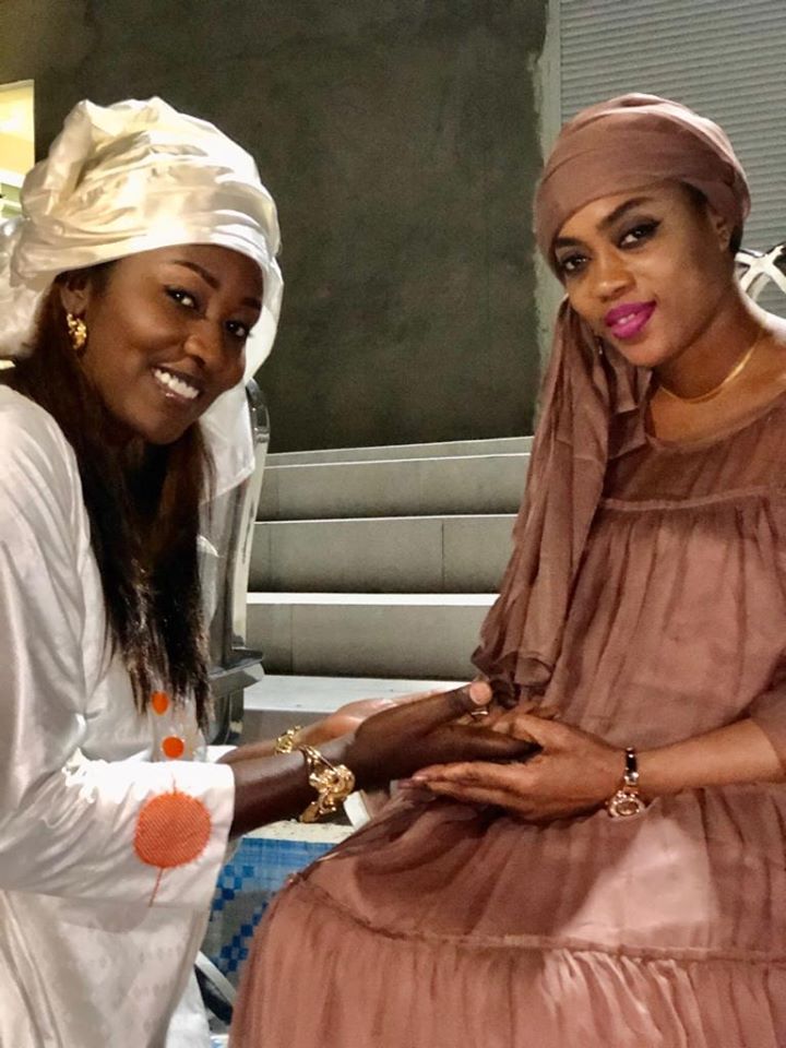 (Photos)Medinatoul Salam : Sokhna Aida Diallo toute rayonnante signe son retour
