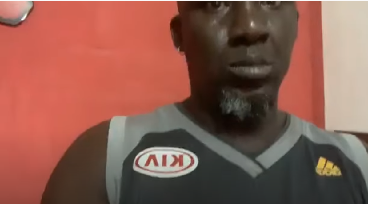 Vidéo : Arrêté à 6h du matin, Assane Diouf filme la scène en direct sur les réseaux sociaux. Regardez !