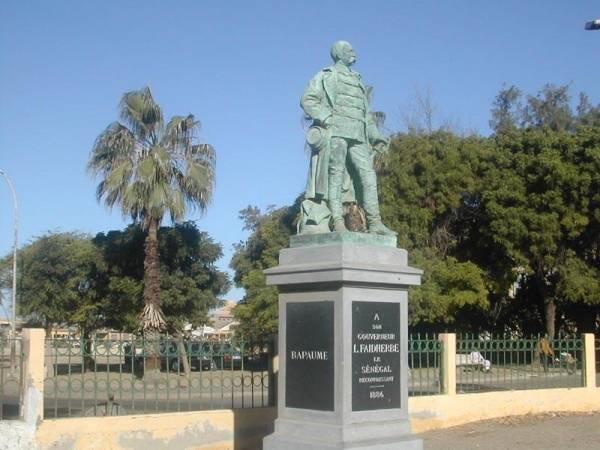 Seydi Gassama: « On ne peut pas comprendre que la statue de Faidherbe continue à trôner à Saint-Louis »