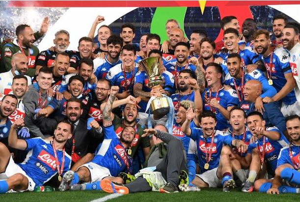 Koulibaly et Naples remportent la coupe d’Italie devant la Juventus après les tirs au but…