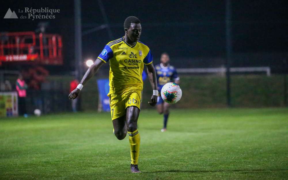 Pau FC : Le Sénégalais Lamine Gueye recruté par Metz