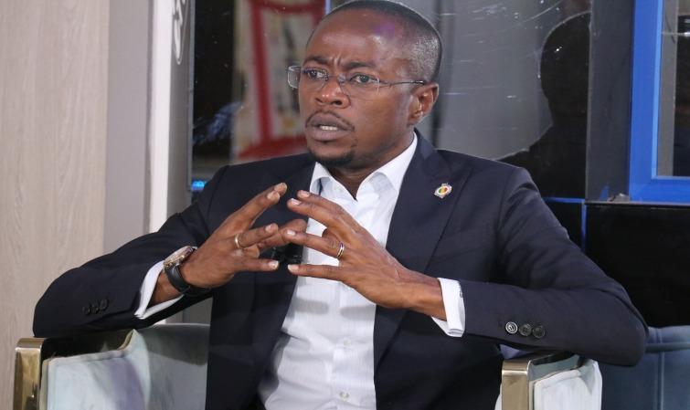 Abdou Mbow sur le livre de TAS: « Un ex ministre n’a pas le droit de dévoiler de tels secrets »