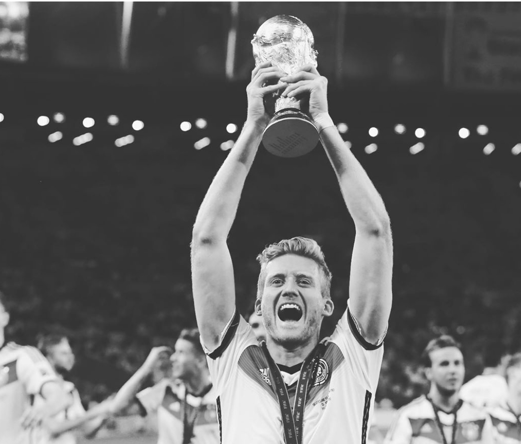 Incroyable, à seulement 29 ans, le champion du monde Schürrle annonce sa retraite…