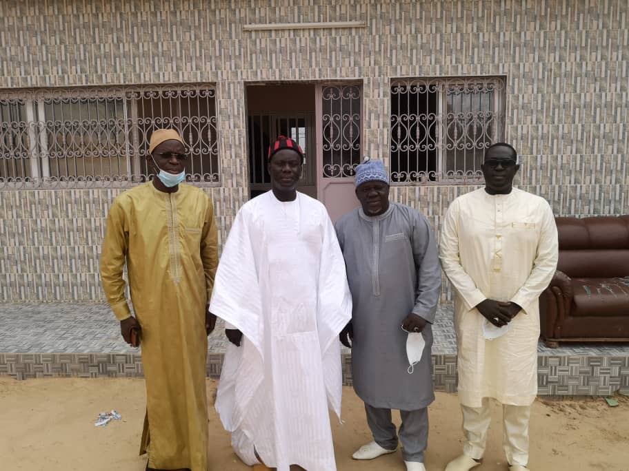 (05) Photos : Malick Gackou et Matar Ba chez Ndoye Bane pour…