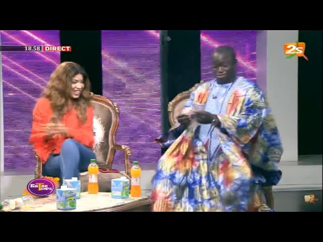 Ndiaye Tfm imite El Hadj Ndiaye et reçoit un mouton, 10 m getzner et beaucoup d’argent