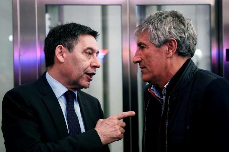 FC Barcelone: Bartomeu confirme le départ de Quique Setién
