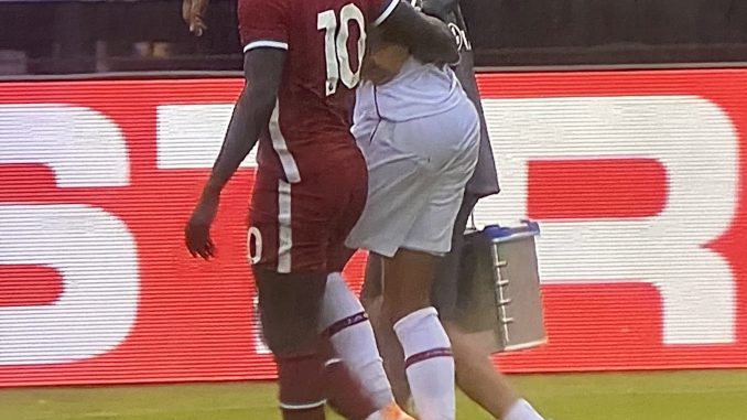 Liverpool : Ce geste magnifique de Sadio Mané envers un joueur de Stuttgart