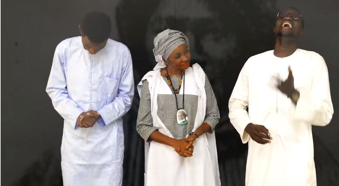 Découvrez le nouveau clip de Arona Jumeau Faye & Bira Gaydel, « 18 Safar » (Bamba) à l’oeuvre