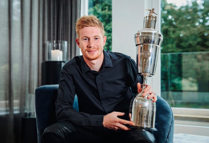 Premier League : De Bruyne désigné meilleur joueur de la saison devant Sadio Mané…