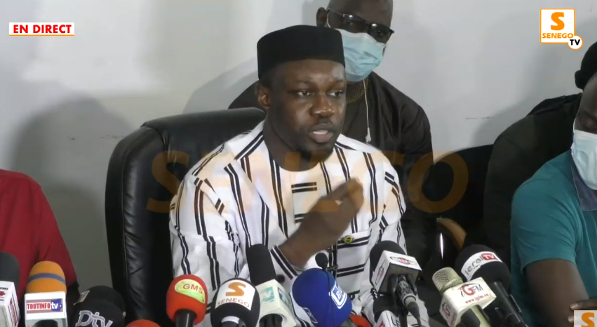 Sonko: « Le forcing de Macky Sall pour un 3e mandat doit être combattu par le peuple »
