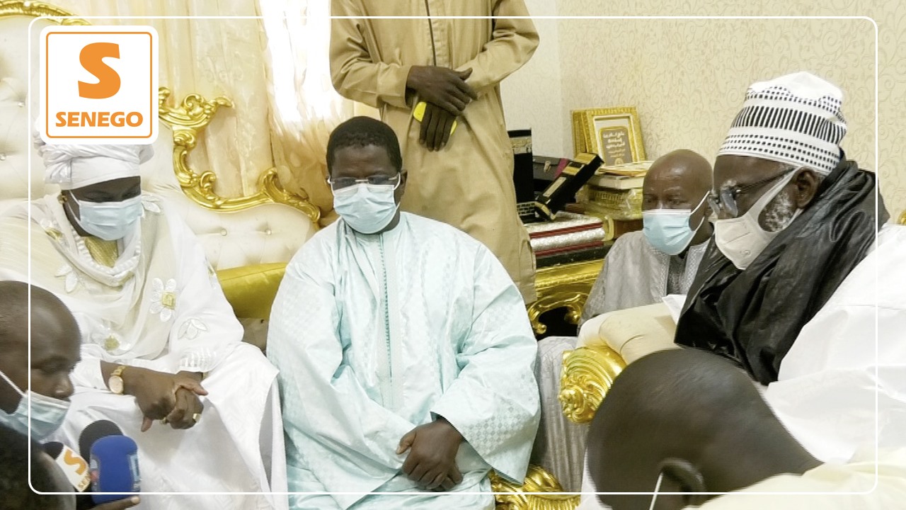 Touba : Serigne Mountakha à Mimi Touré  » Sama xol sedd na … » (Senego Tv)