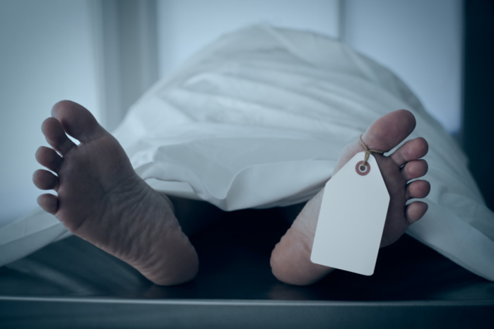 Le corps d’un présumé pédé blanc refoulé de Touba, son convoyeur en fuite