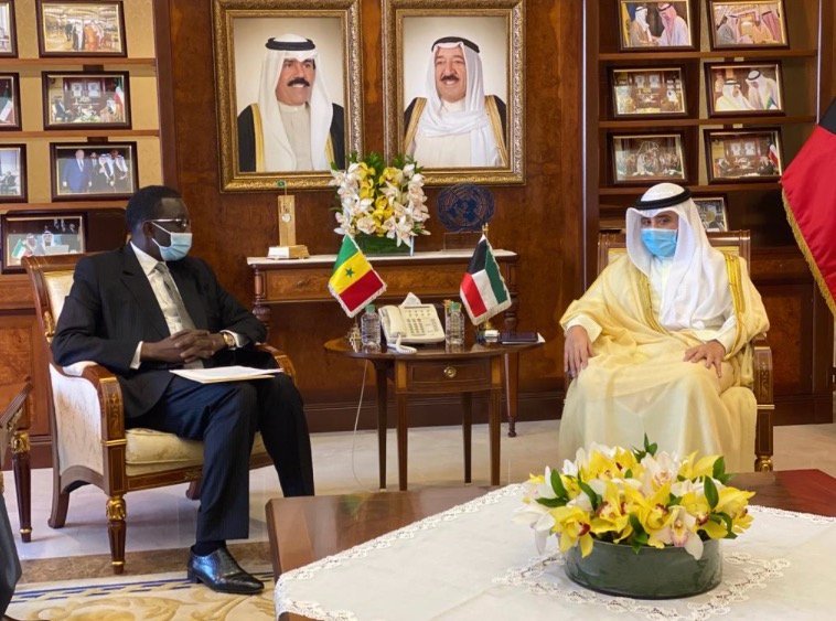 Amadou Ba reçu par l’Emir du Koweït..