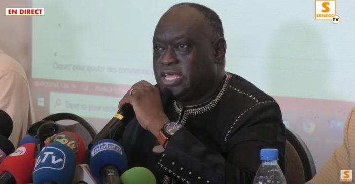 Crise postélectorale en Guinée : Me El Hadji Diouf et des Guinéens font face à la presse (Senego-TV)