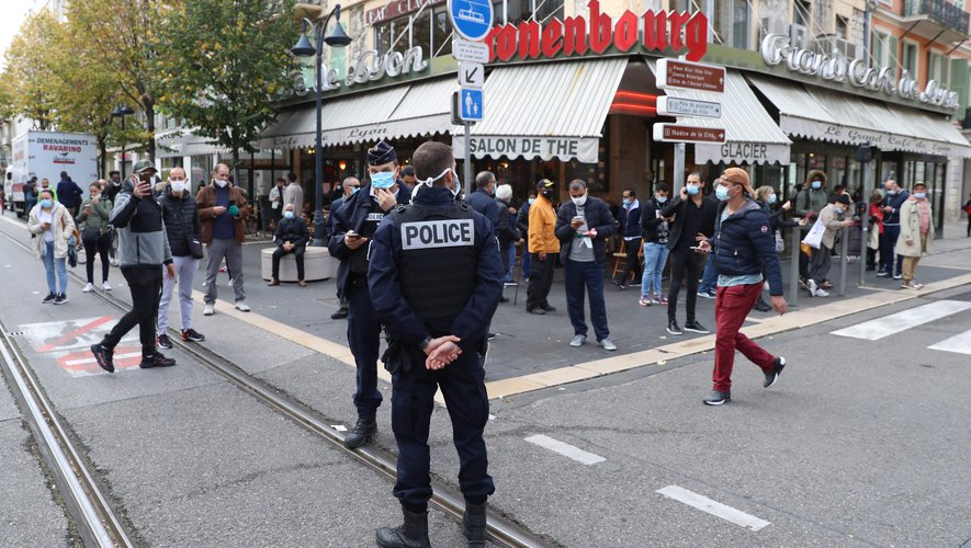 France: Une autre tentative d’attaque au couteau à Avignon, l’assaillant est abattu