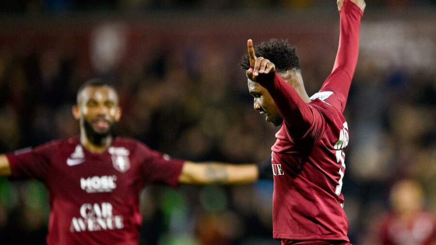 Angers vs Metz (1-1): Opa Nguette décisif sur une passe de Lamine Guèye (vidéo)