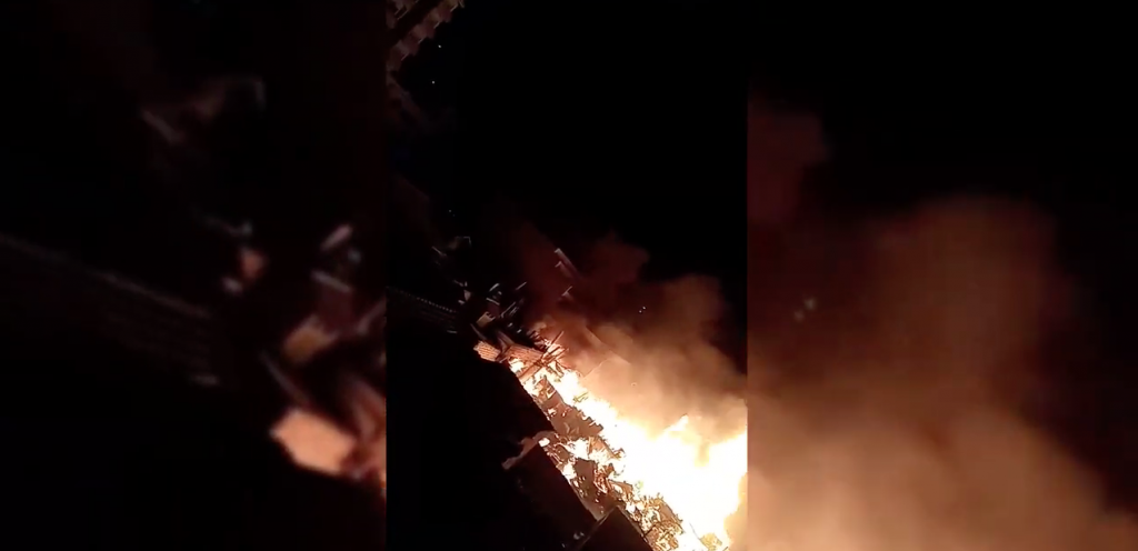 Le parc Lambaye de l’avenue Lamine Gueye prend feu, plusieurs dégâts matériels