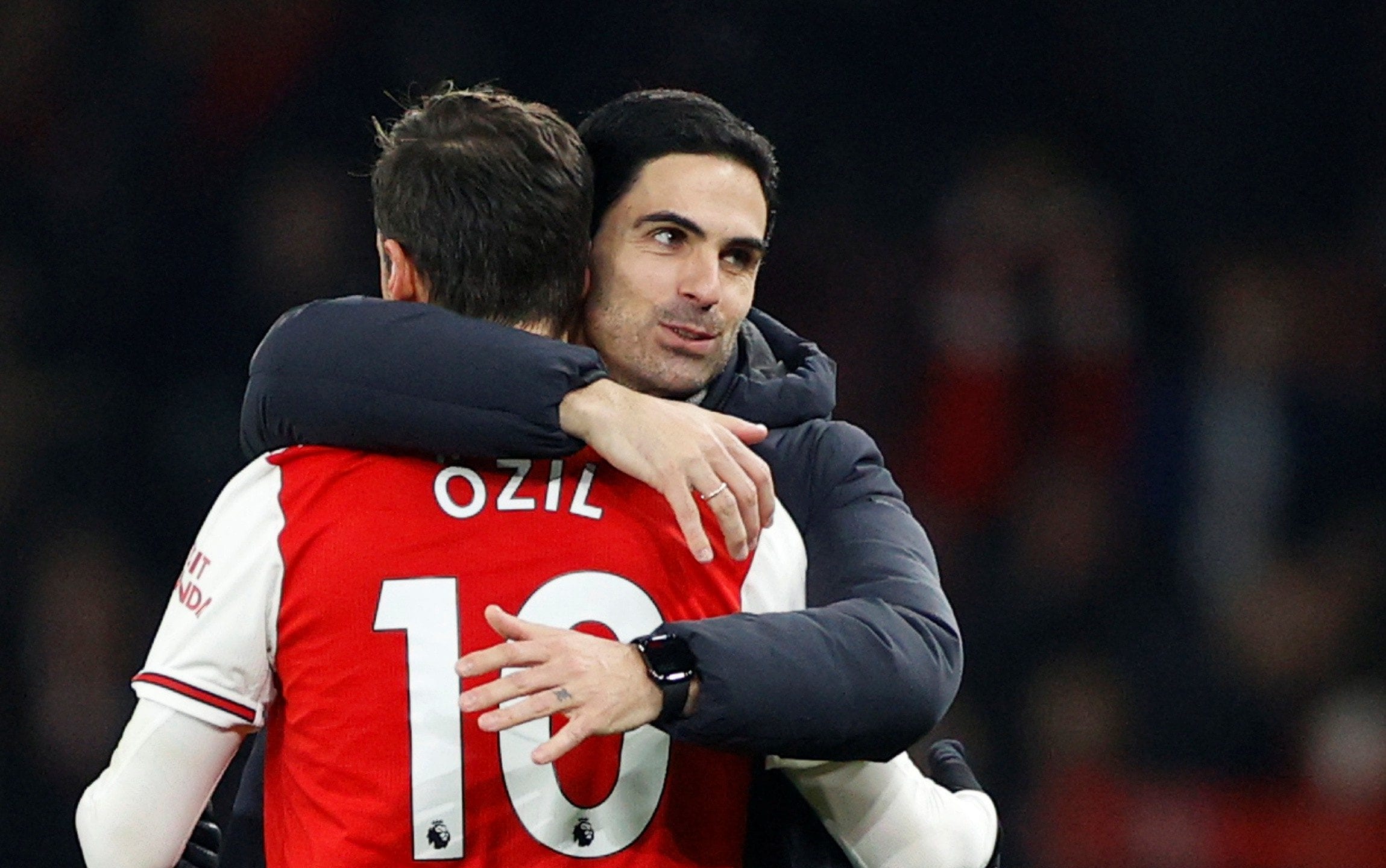 Arsenal : Arteta confirme le départ de Mesut Ozil… 