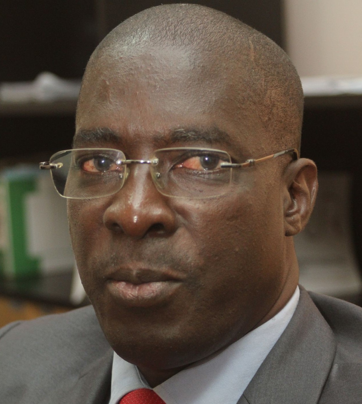 Extincteurs Présidence : Démenti du commandant Amadou Canar Diop*