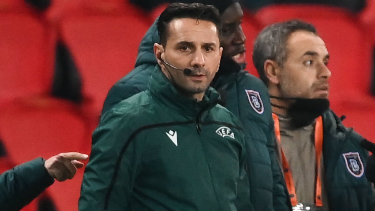 L’arbitre de PSG-Basaksehir présente ses excuses: « Le racisme n’était pas mon intention »