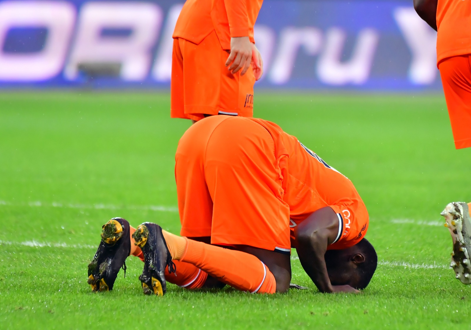 Turquie : Basaksehir s’impose à Ankaraguku grâce à Demba Ba…