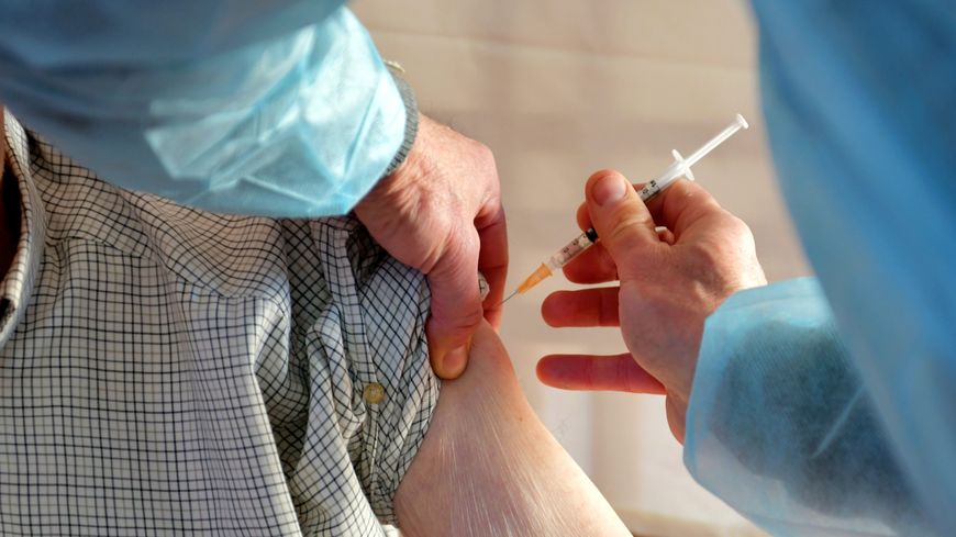 Covid-19 : Cinq morts en France après l’injection du vaccin Pfizer