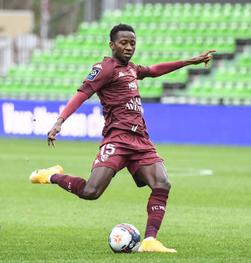 Ligue 1 – Metz: Pape Matar Sarr souffre d’une grosse béquille, selon son entraîneur